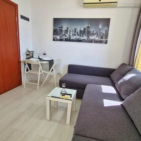 Penthouse Studio Cacao Beach Apartment *