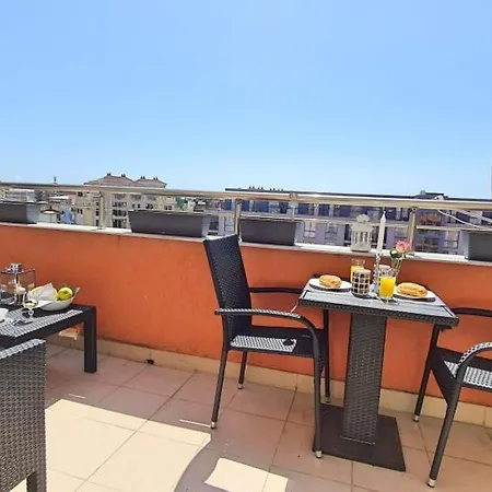 Penthouse Studio Cacao Beach Apartment