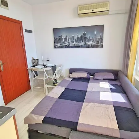 Penthouse Studio Cacao Beach Apartment