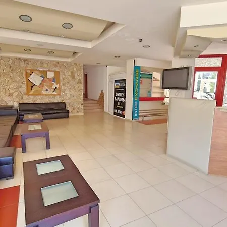 Penthouse Studio Cacao Beach Apartment
